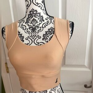 Forme Posture Crop Tank Bra – Sculpting Support “Taylor S” style